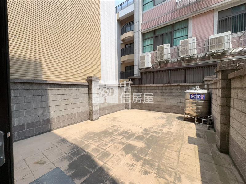 近未來G02.興仁夜市.超大地坪美透店(可停3車)房屋室內格局與周邊環境