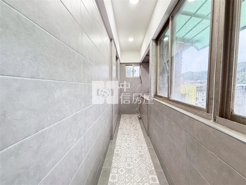 南榮路裝潢電梯三房住辦房屋室內格局與周邊環境