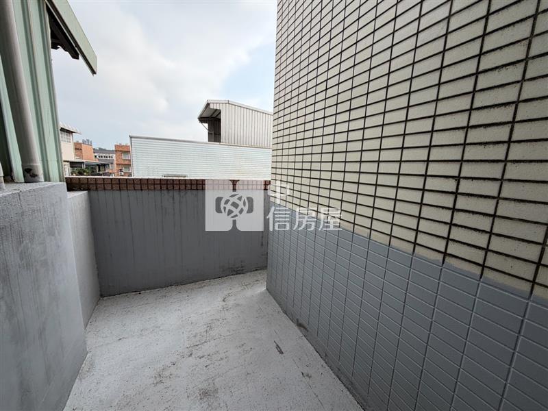 南勢8米路旁室內雙車美別墅房屋室內格局與周邊環境