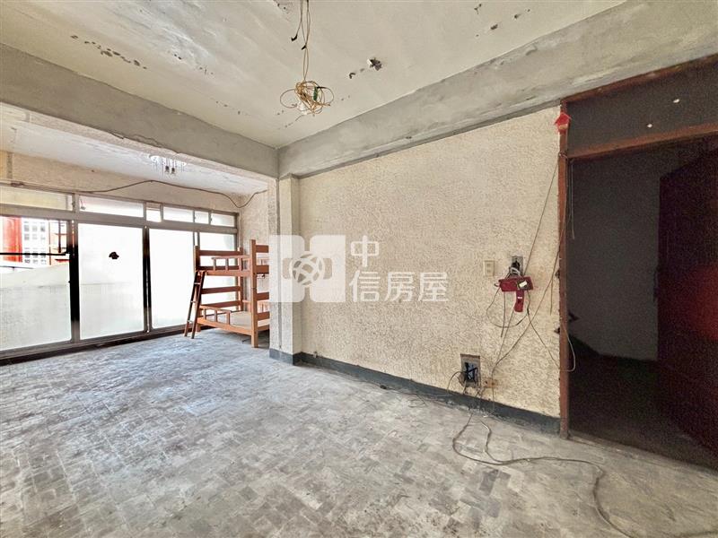 西定路聖心旁低總價改造屋房屋室內格局與周邊環境