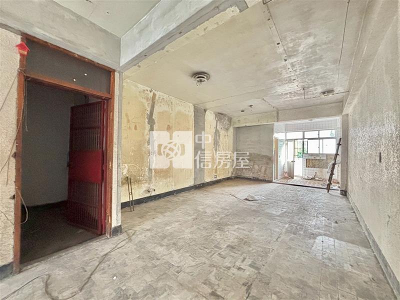 西定路聖心旁低總價改造屋房屋室內格局與周邊環境
