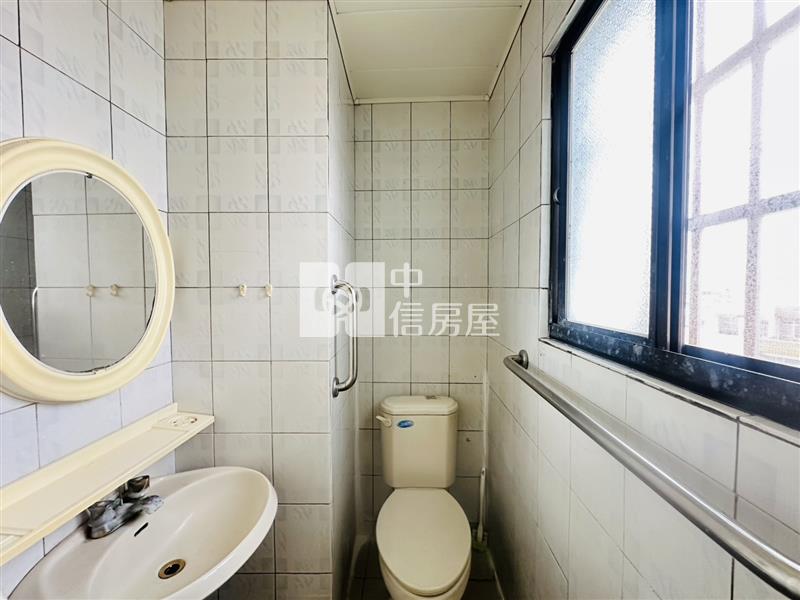 潮州高中旁電梯美邸房屋室內格局與周邊環境