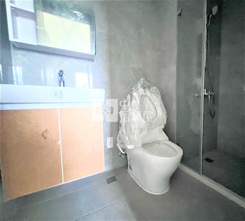 昂峰惟美B棟4F全新完工房屋室內格局與周邊環境