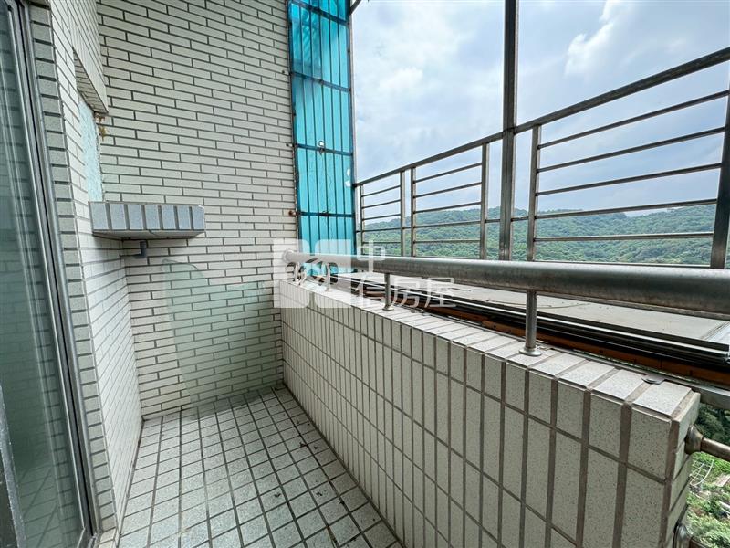 家有喜市-青山如黛前區景觀三房房屋室內格局與周邊環境