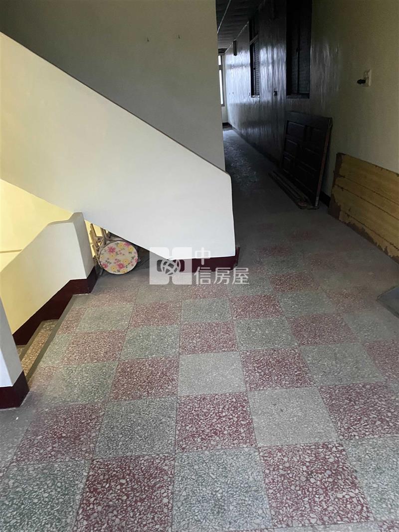 幼獅工業區透天房屋室內格局與周邊環境
