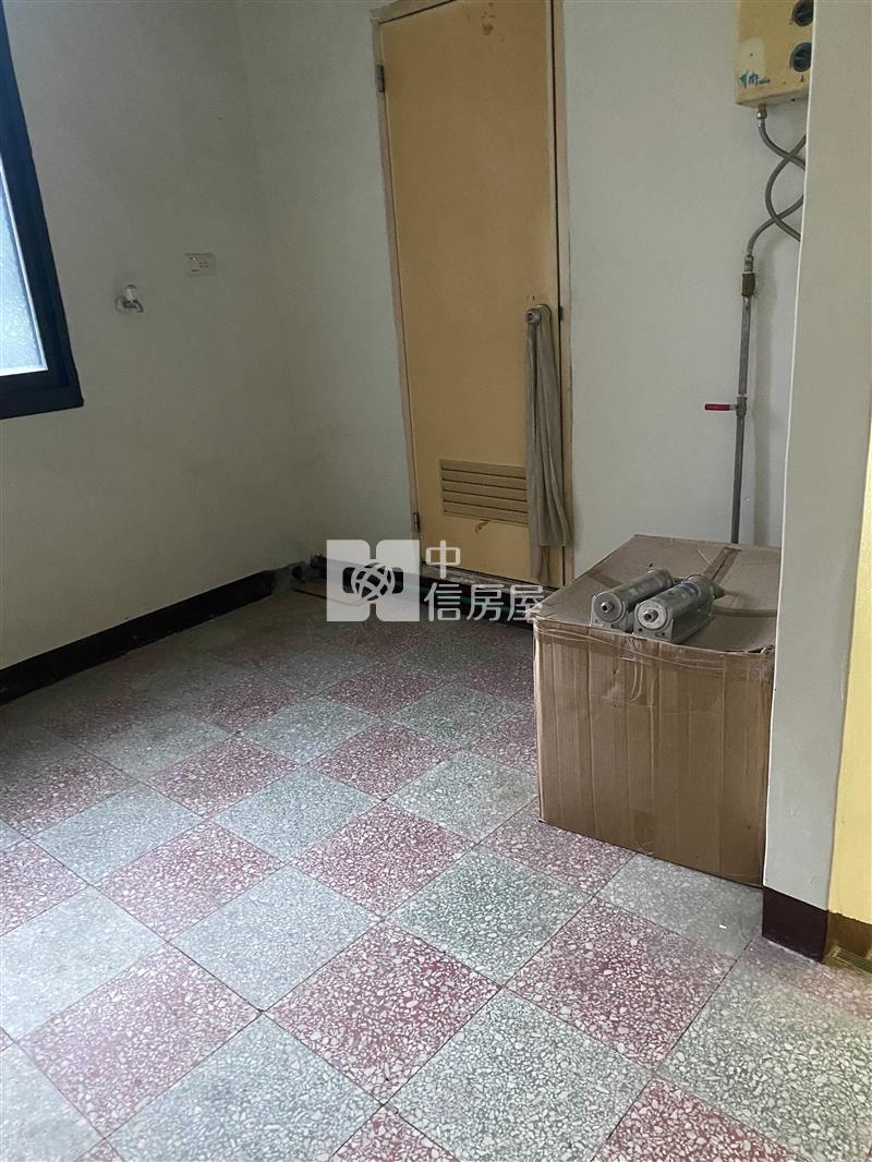 幼獅工業區透天房屋室內格局與周邊環境