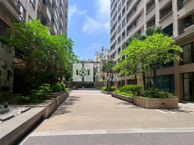 竹北台元站前威力四大房雙車房屋室內格局與周邊環境