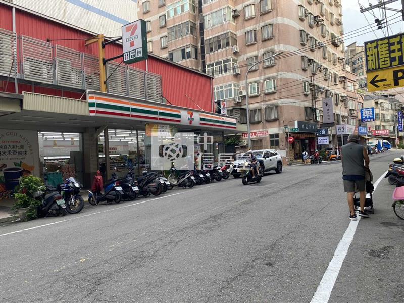 忠福 市場新整四間大套房房屋室內格局與周邊環境