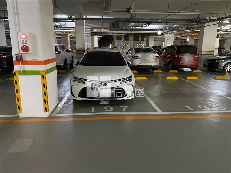 新光特區青上森6年屋3房平車房屋室內格局與周邊環境