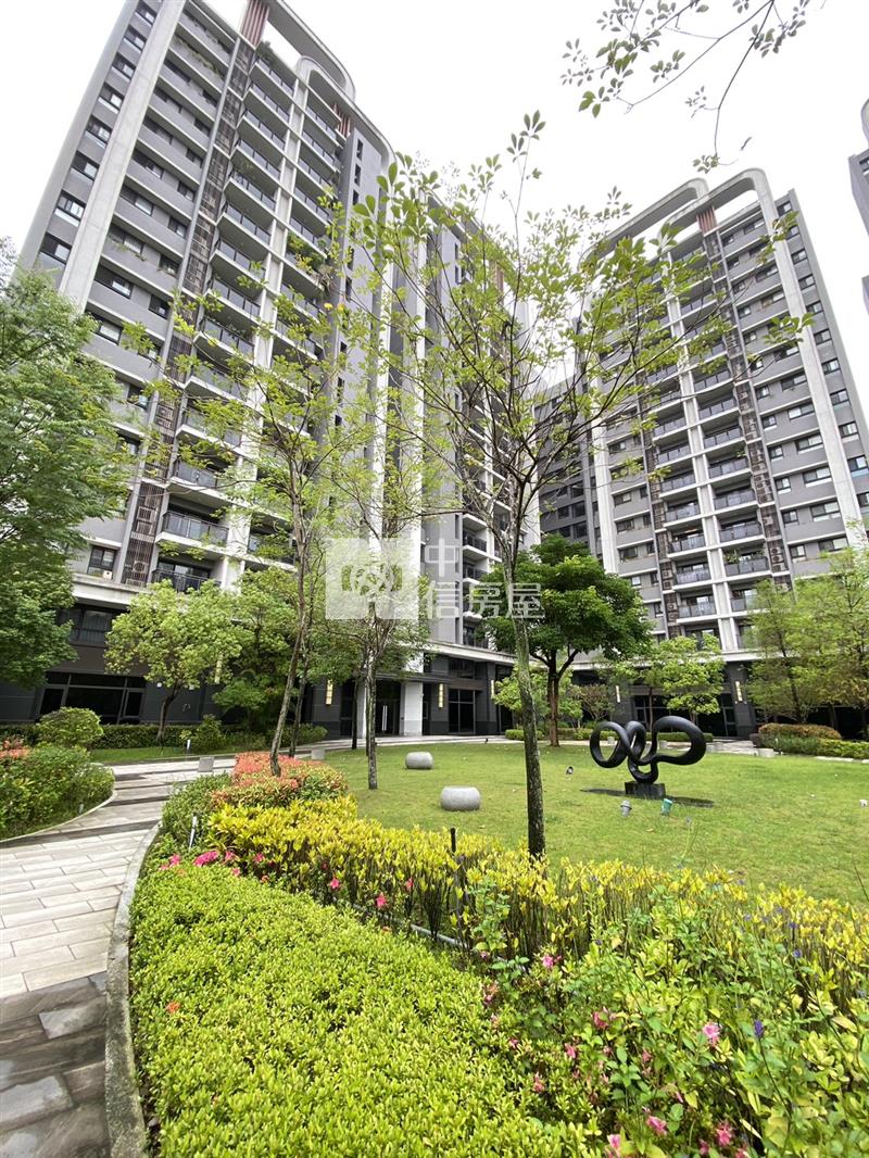 新光特區青上森6年屋3房平車房屋室內格局與周邊環境