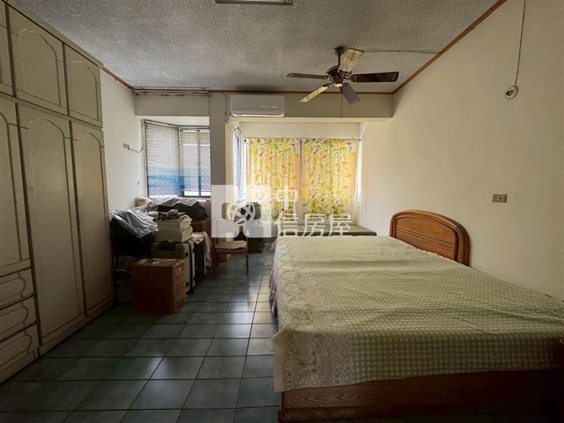 黎明路三段稀有透天房屋室內格局與周邊環境