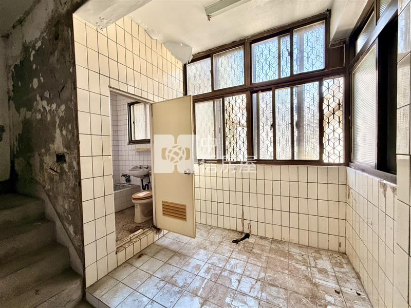 花蓮市邊間店住兩用原味屋透天房屋室內格局與周邊環境