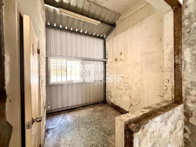 花蓮市邊間店住兩用原味屋透天房屋室內格局與周邊環境