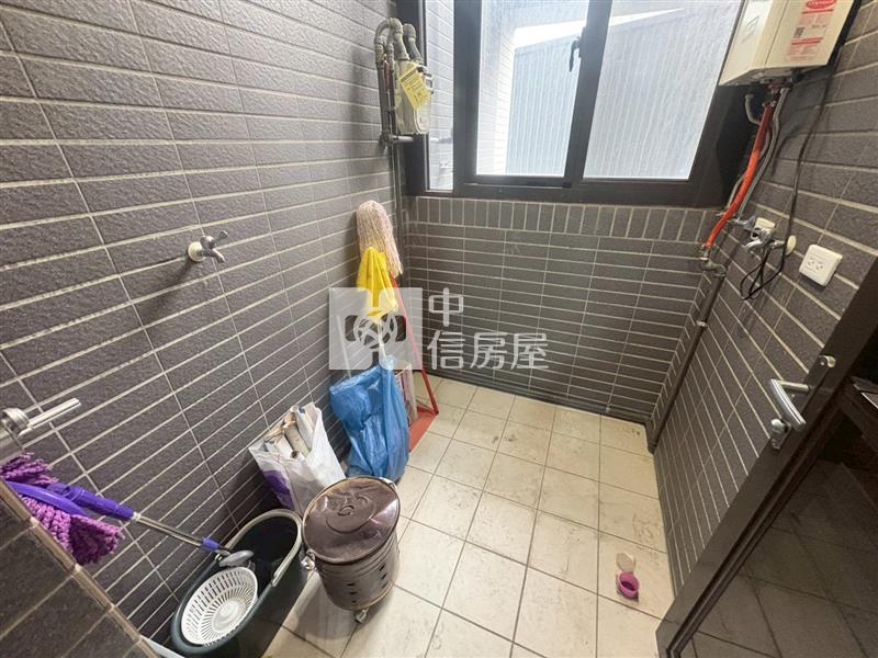 烏日高鐵5年屋最便宜兩房平車樹梢戶房屋室內格局與周邊環境