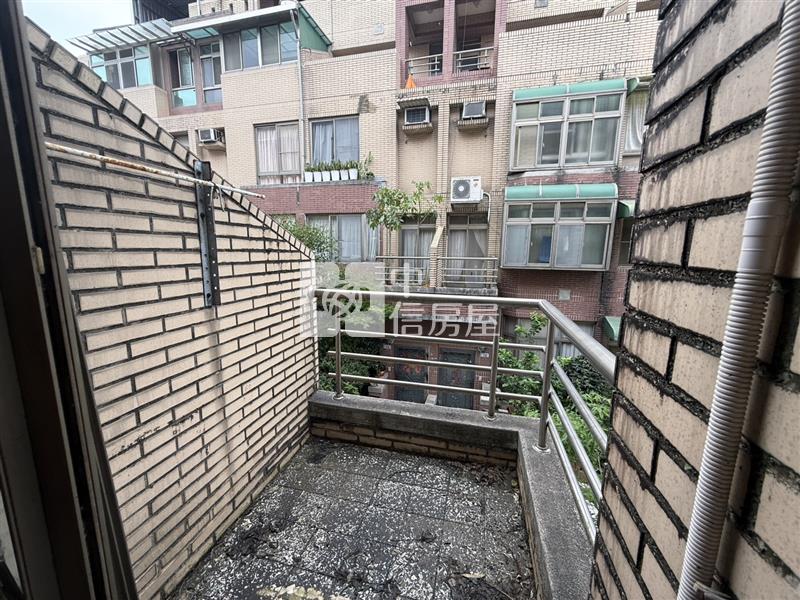 八德興仁夜市社區型雙車位別墅房屋室內格局與周邊環境