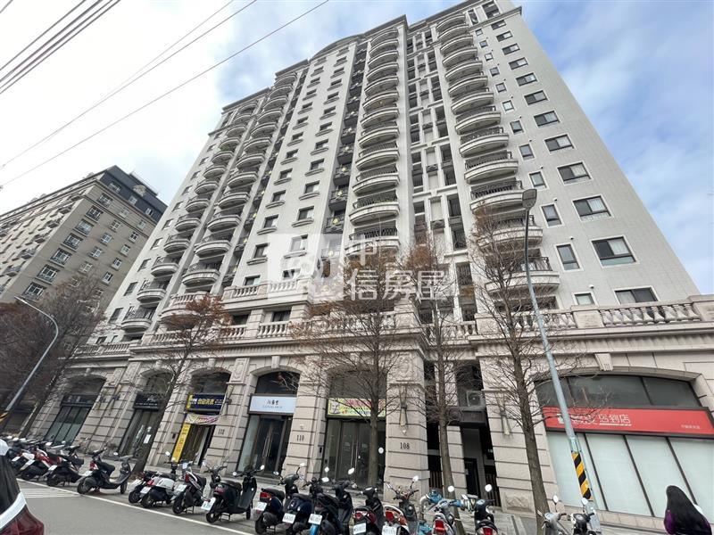 【安家】專任-平鎮鼎藏璞麗挑高店面房屋室內格局與周邊環境