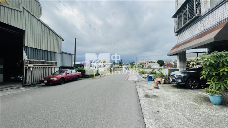 宜蘭市近轉運站商業區校舍路金店住房屋室內格局與周邊環境