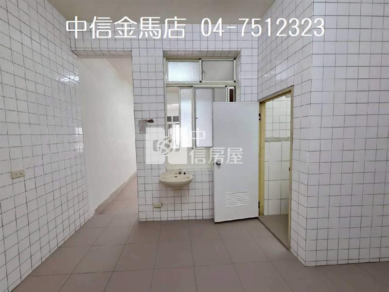 彰基邊間透天房屋室內格局與周邊環境
