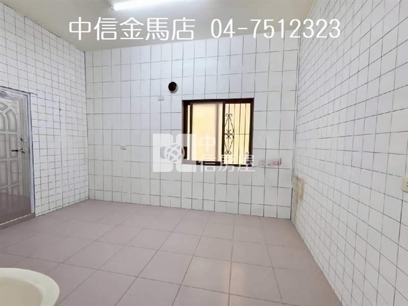 彰基邊間透天房屋室內格局與周邊環境