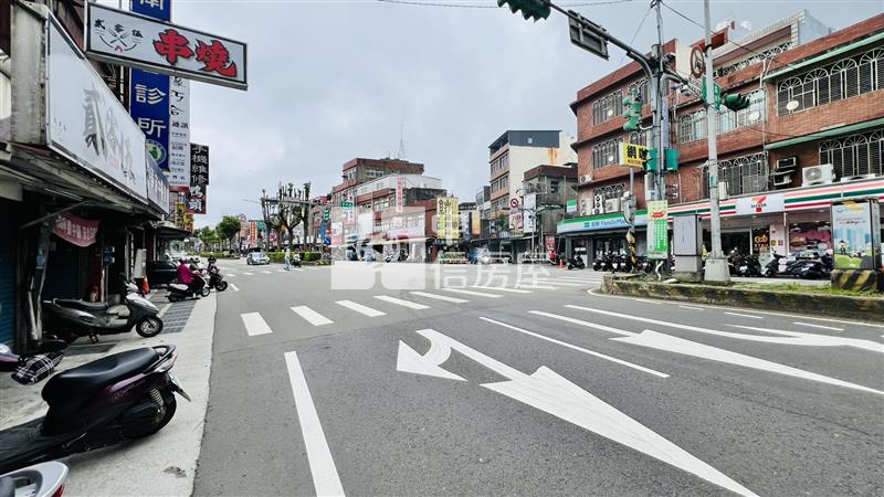 鑫聖中信-平鎮山仔頂中豐路透天店面房屋室內格局與周邊環境