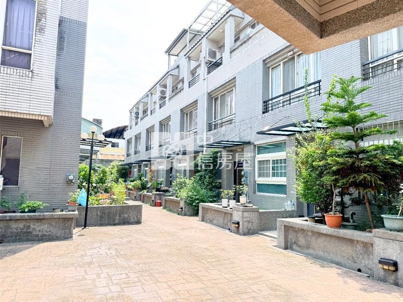 東區綠園道旁透天別墅房屋室內格局與周邊環境
