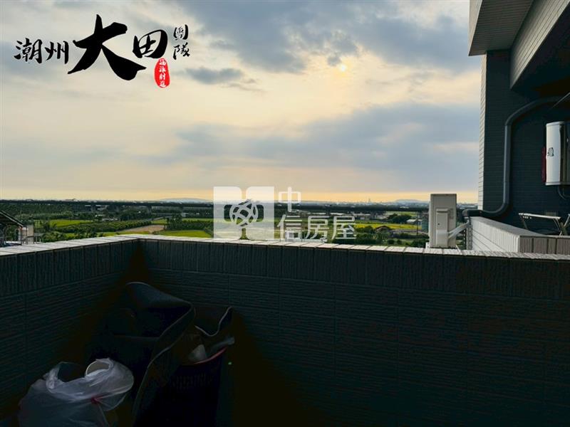 鎮內二年華廈房屋室內格局與周邊環境