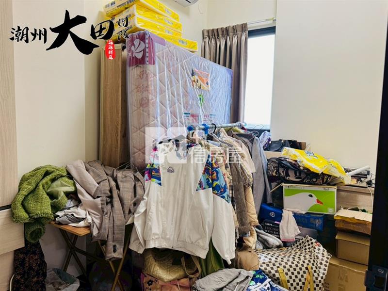 鎮內二年華廈房屋室內格局與周邊環境