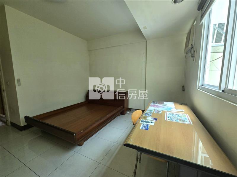 楠梓店住美透天房屋室內格局與周邊環境