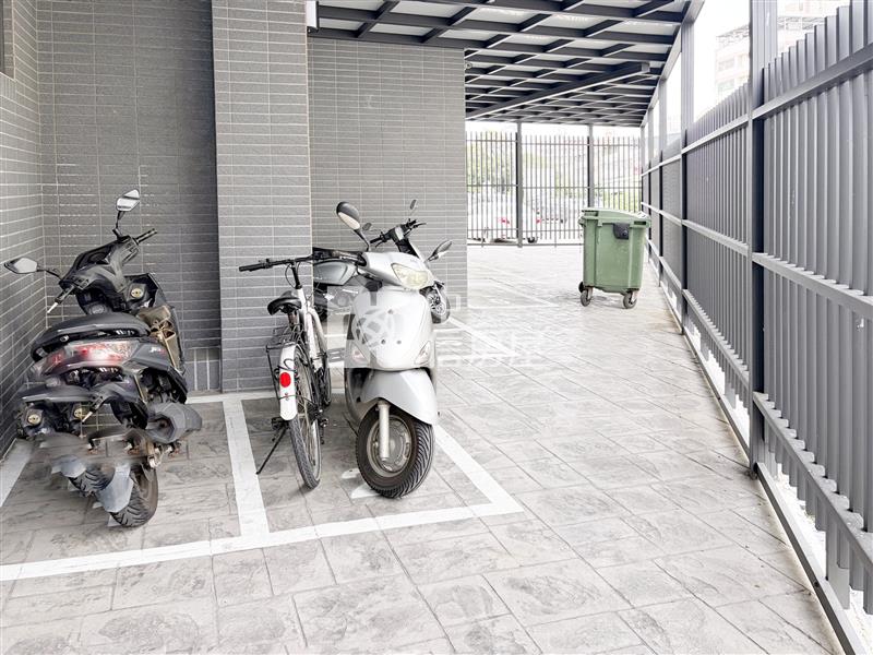 桔墅成家採光美三房平車房屋室內格局與周邊環境