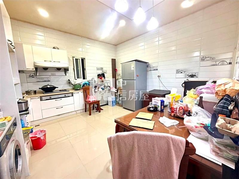 吉林路透天美宅房屋室內格局與周邊環境