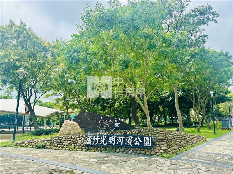 【奔馳】臻愛巴黎三房車房屋室內格局與周邊環境