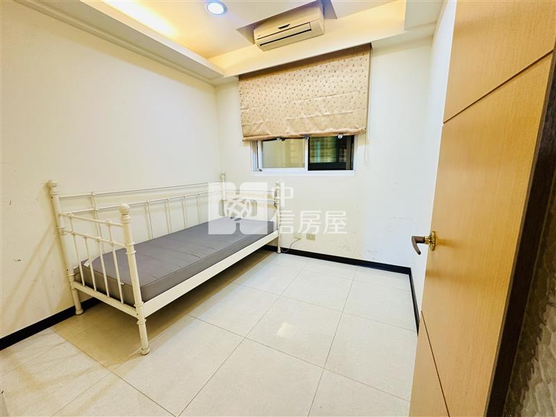 【奔馳】臻愛巴黎三房車房屋室內格局與周邊環境