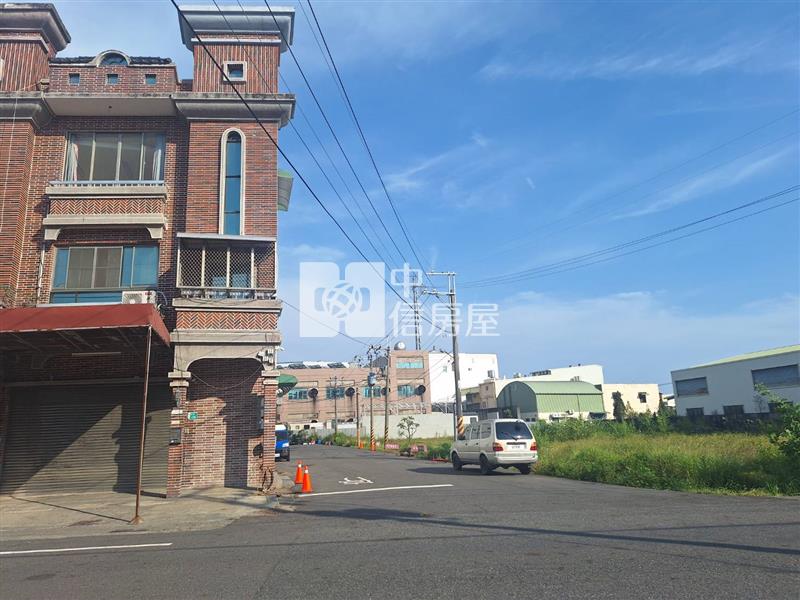 永康區南應大三角窗廠住辦大地坪透天房屋室內格局與周邊環境