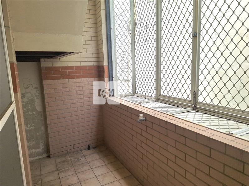 永康區南應大三角窗廠住辦大地坪透天房屋室內格局與周邊環境