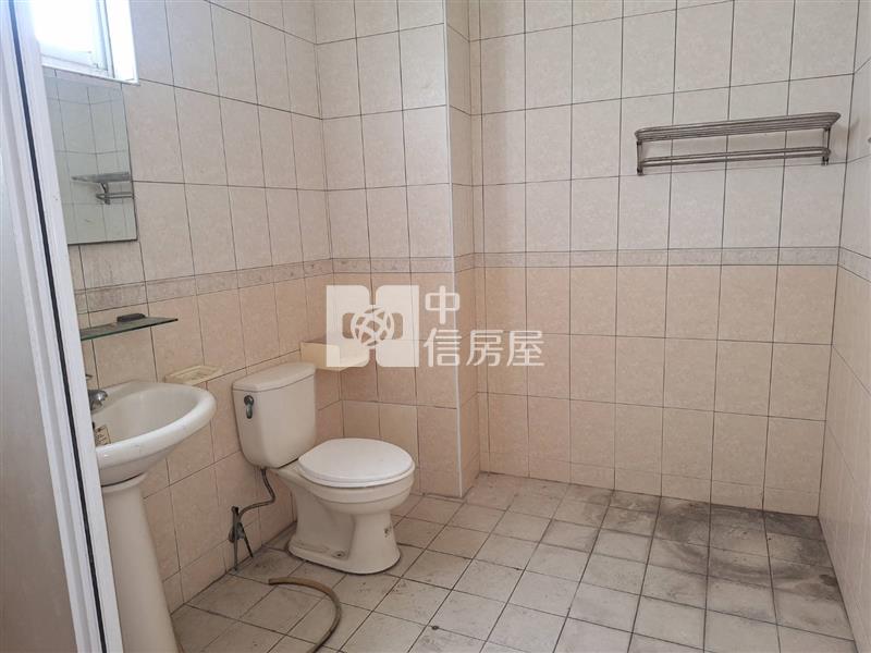 永康區南應大三角窗廠住辦大地坪透天房屋室內格局與周邊環境