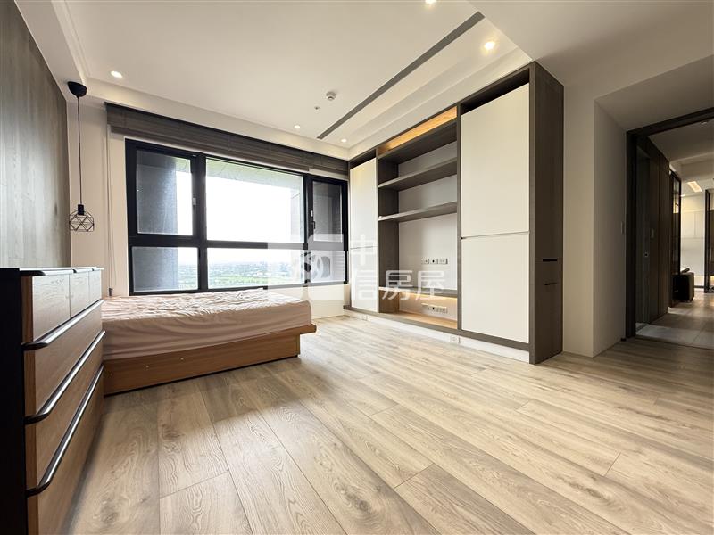 青埔A19國峰苑絕頂景觀房屋室內格局與周邊環境