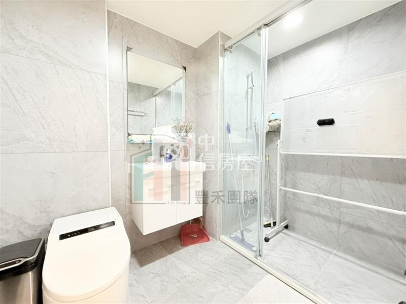 【豐禾】青埔A18站前新銳事務所平面車位房屋室內格局與周邊環境
