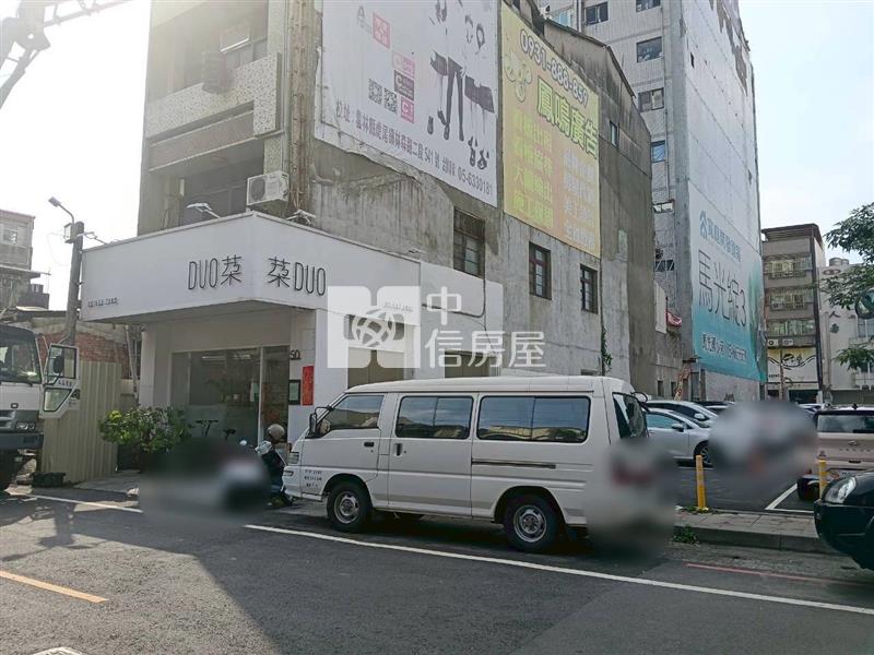 圓環停車場邊店面房屋室內格局與周邊環境