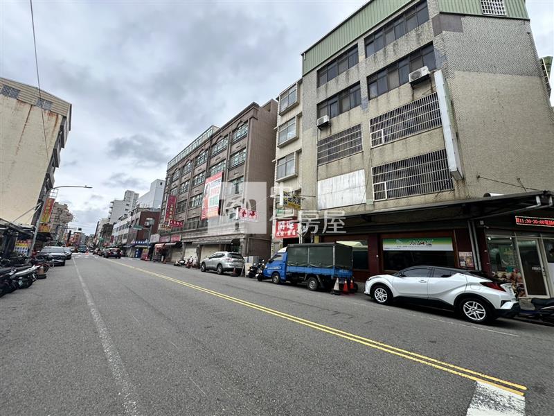 專~A22捷運站旁透天店面加套房(事故屋)房屋室內格局與周邊環境