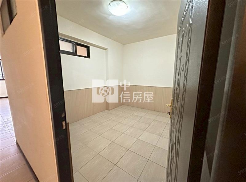 桃園三民路旁公寓3樓 近桃園國中房屋室內格局與周邊環境