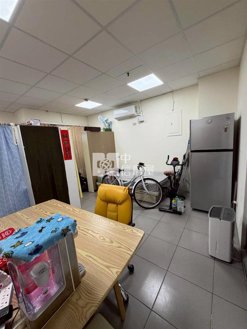 ●九如邊間一樓店面房屋室內格局與周邊環境