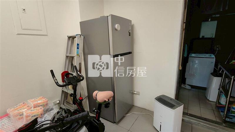 ●九如邊間一樓店面房屋室內格局與周邊環境