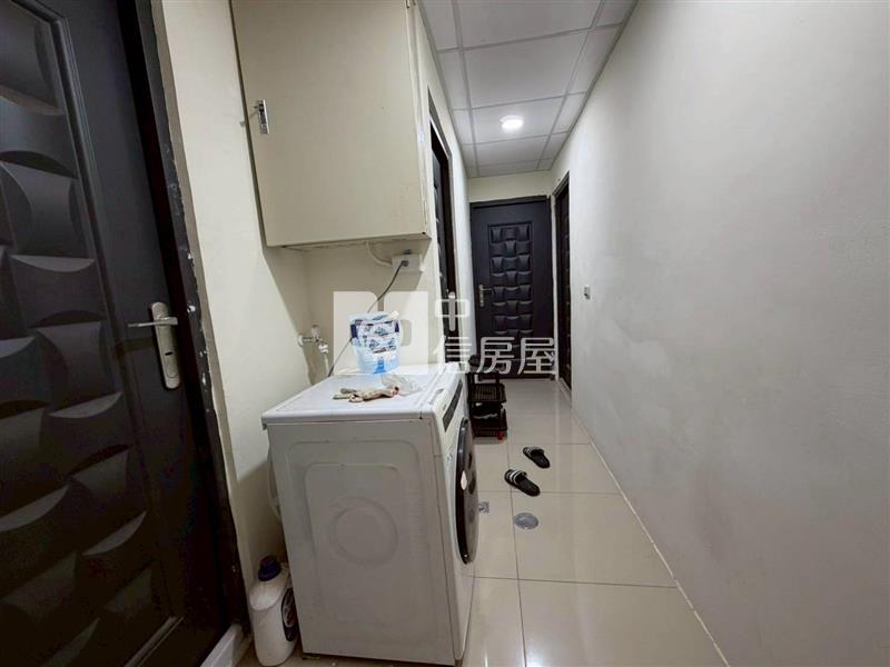 星巴克旁收租四套房房屋室內格局與周邊環境