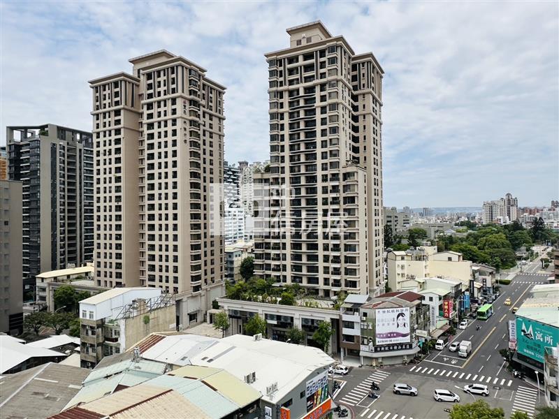 品科博視野兩房平車房屋室內格局與周邊環境