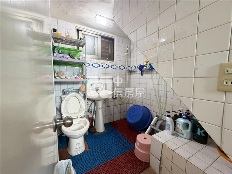 湖口靜巷邊間透天房屋室內格局與周邊環境