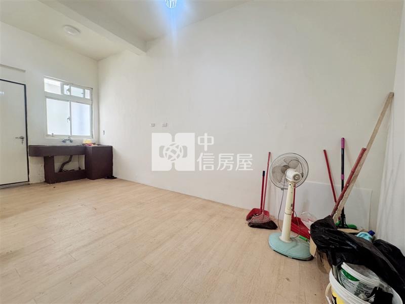 龜山市場低總價透天房屋室內格局與周邊環境