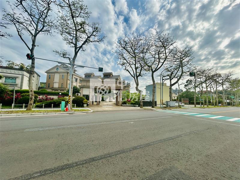 中央大學雙面路美小農地房屋室內格局與周邊環境
