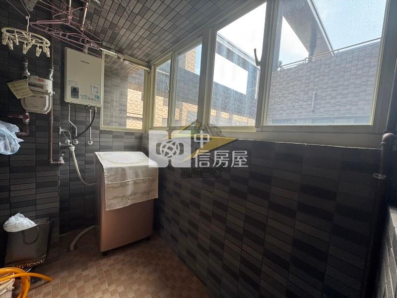 【星鑽】(專委)海華國際星鑽百萬裝潢景觀3房車房屋室內格局與周邊環境