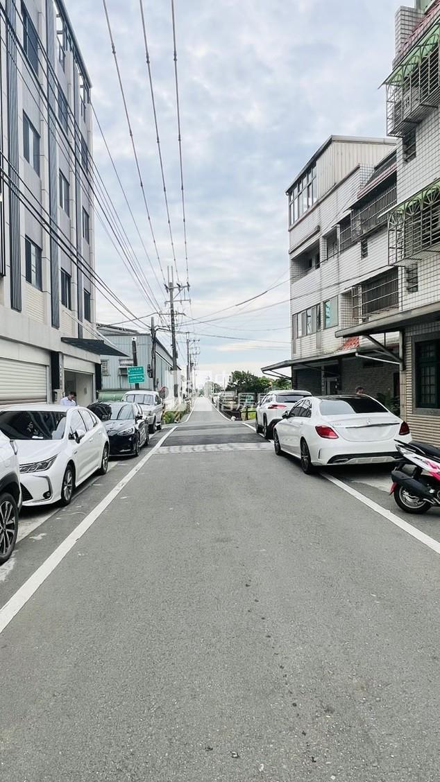 鑫聖中信-青埔山東國小旁山安路邊間透天房屋室內格局與周邊環境