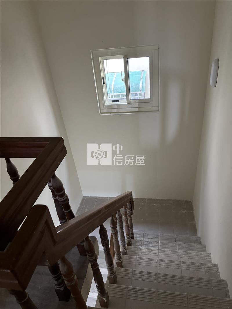 楊梅瑞梅國小旁整新別墅房屋室內格局與周邊環境